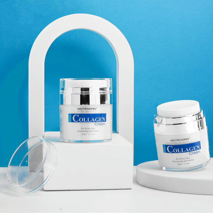 Neutriherbs Pro Collagen Cream 50 g, fotografirana na modrem ozadju. Dve sliki izdelka prikazujeta eleganten lonček s kremo in nepredušno embalažo s pumpico, ki pomaga ohranjati kakovost izdelka ter omogoča higienično doziranje.