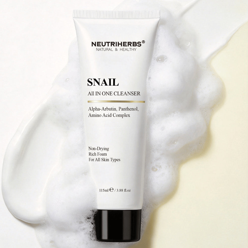 Neutriherbs Snail All In One Cleanser s čistilno peno – nežno čistilo za obraz, ki učinkovito odstrani umazanijo, sebum in ličila, ne da bi izsušilo kožo.
